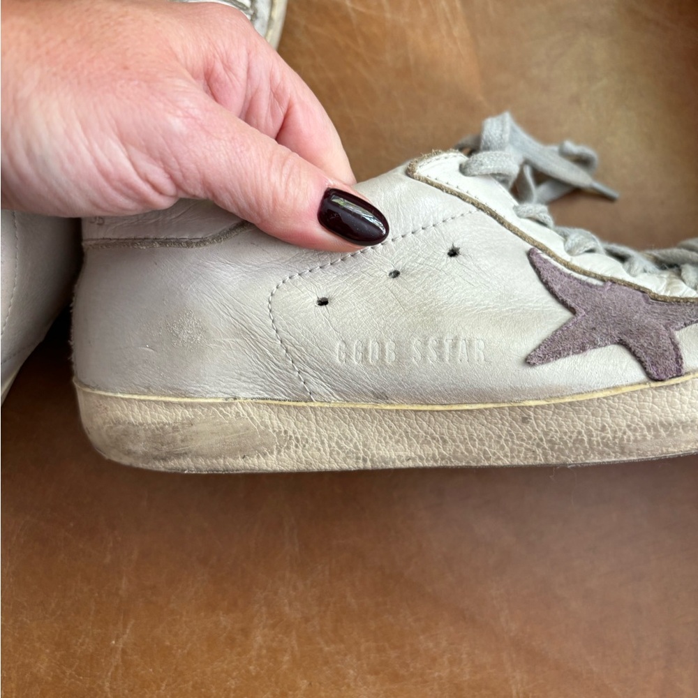 Golden Goose Superstar GGDB low top distressed sneakers with purple stars - Picture 5 of 15
